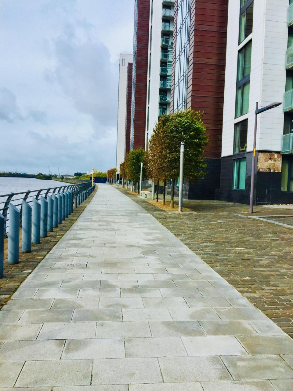 River Clyde West End Apartment - 2 Bedrooms Glasgow Extérieur photo